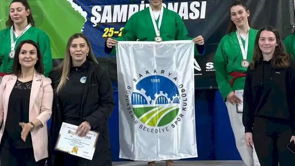 Ece Zurnacı’dan Sakarya’yı gururlandıran şampiyonluk