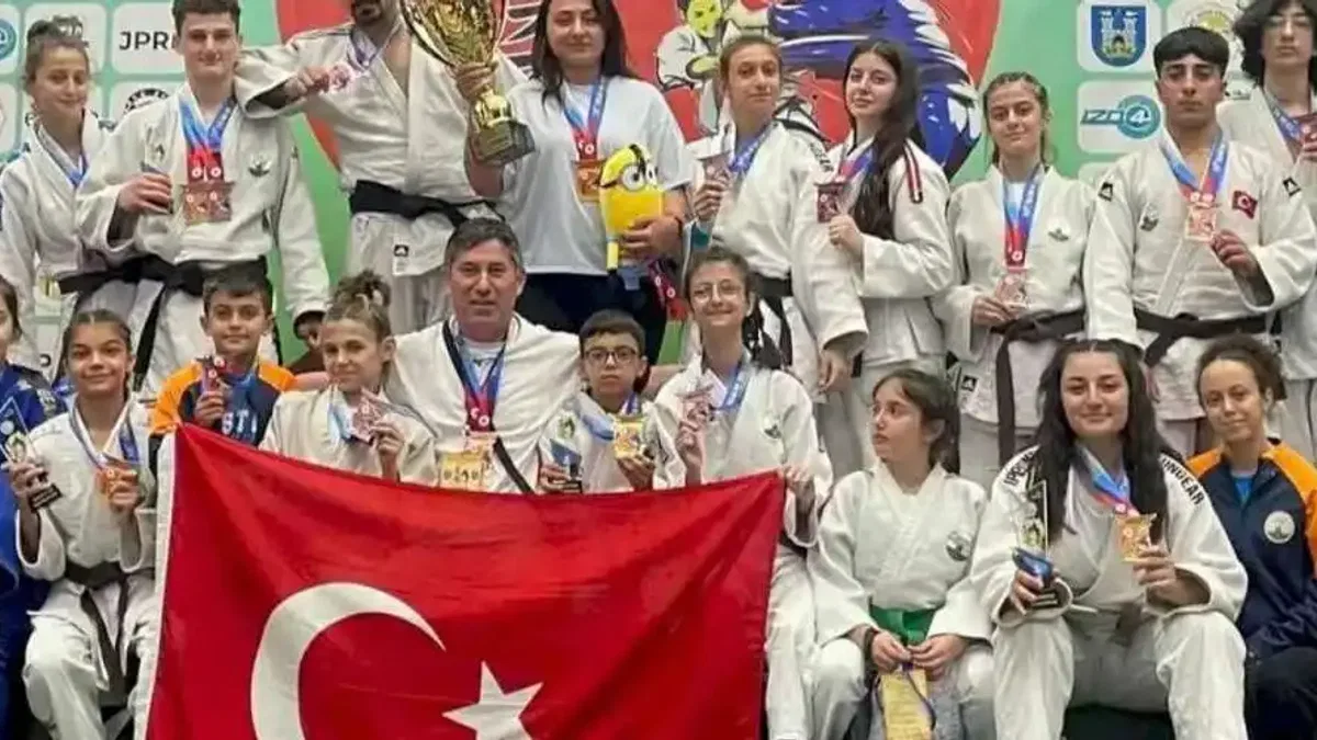 Bursa Osmangazili judoculardan tarihi başarı