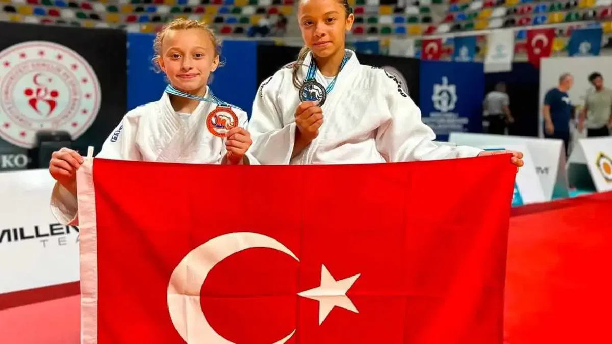 Sakaryalı sporcular judo ve güreşte kürsünün sahibi oldu