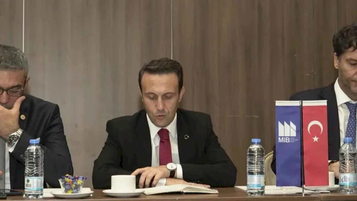 Makine sanayi sorunları ve çözüm önerileri MİB'de masaya yatırıldı