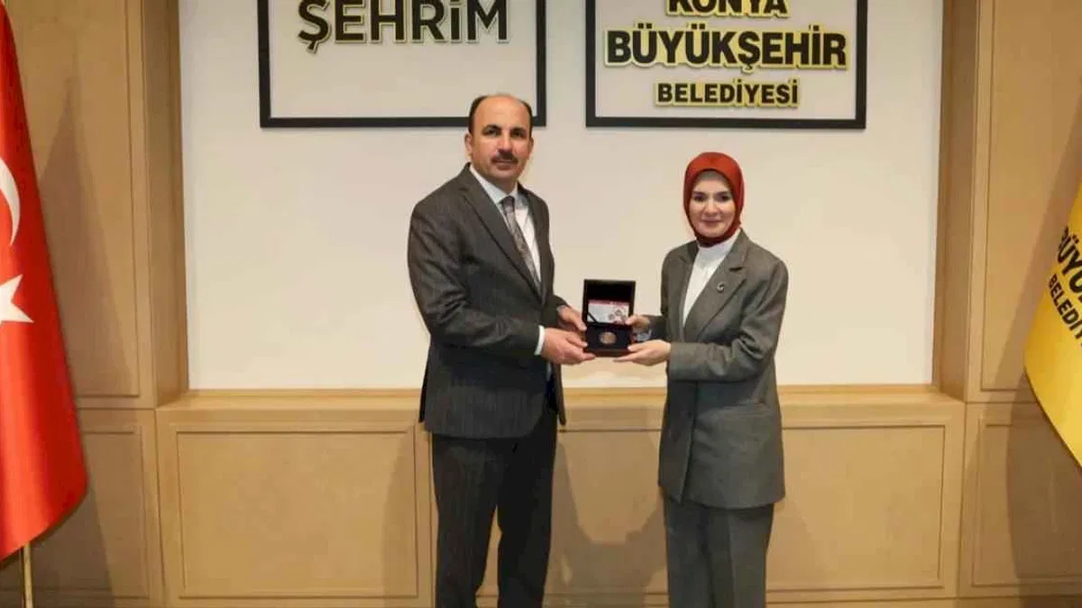 Bakan Göktaş Başkan Altay'ı ziyaret etti