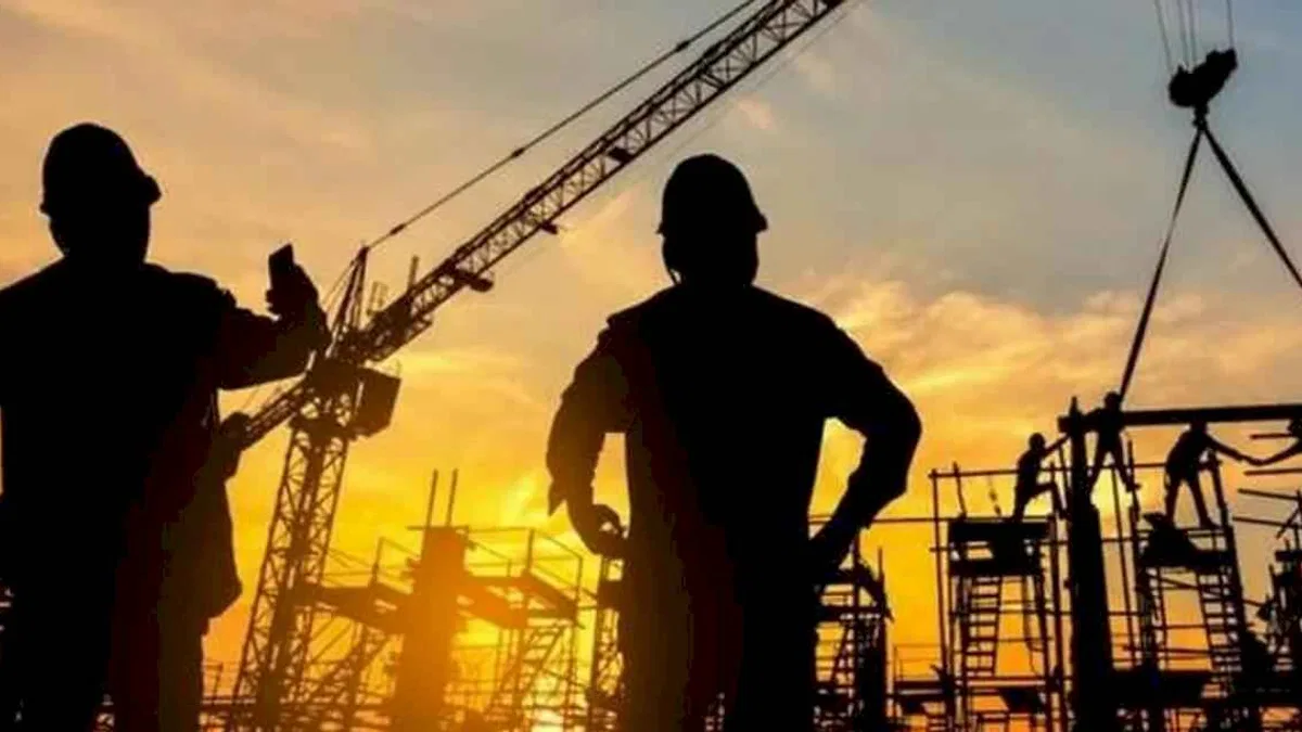 Üçüncü çeyrekte inşaat sektörü büyüdü, malzeme sanayi üretimi azaldı