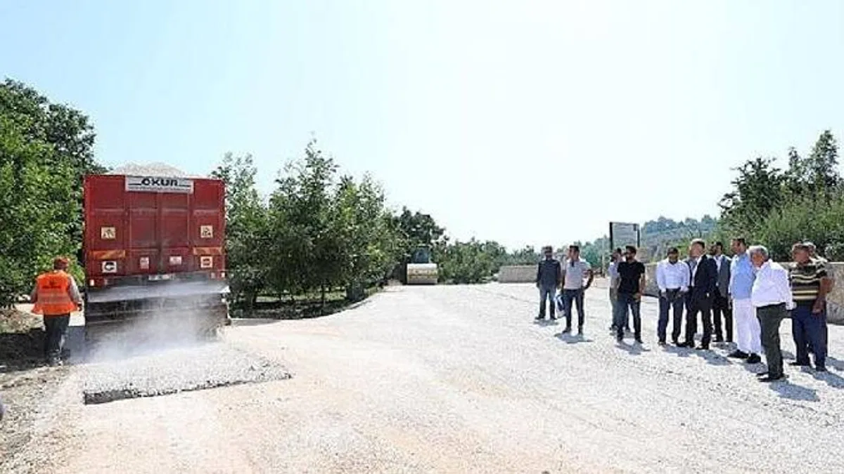 Küme Evler Bölgesinde Sathi Kaplama Çalışmaları Başladı