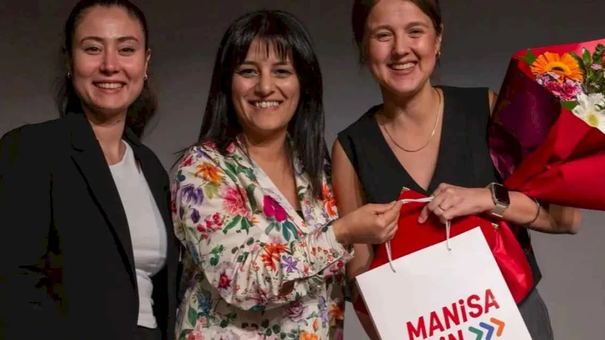 Manisa'dan işitme engellilere özel film gösterimi