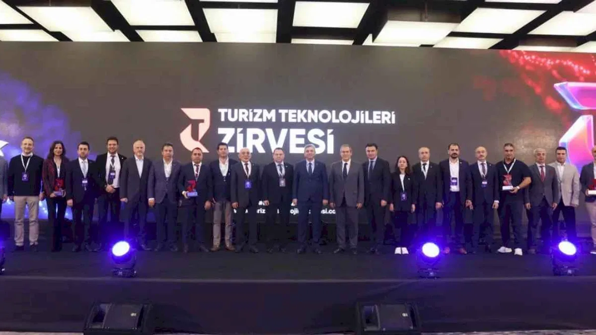 Yapay Zekâ Turizmde Geliri Artıracak, Maliyetleri Azaltacak