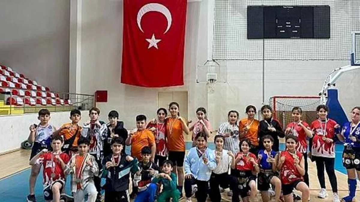 Avcılar Belediyesi Spor Kulübü Madalyaya Doymuyor