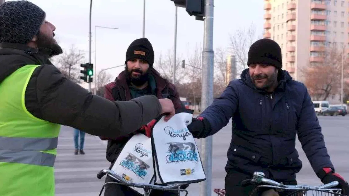 Konya'da “Dünya Kışın Bisikletle İşe Gitme Günü” etkinliği