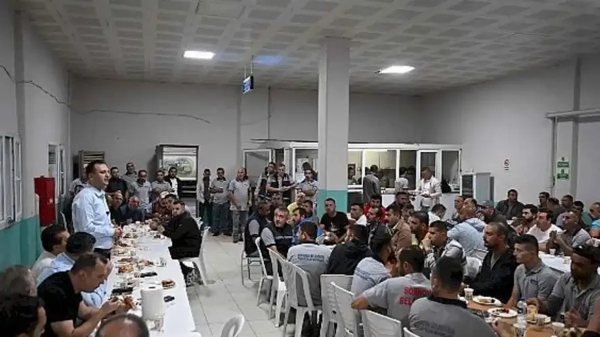 Başkan Eşki, temizlik işçileriyle bir araya geldi