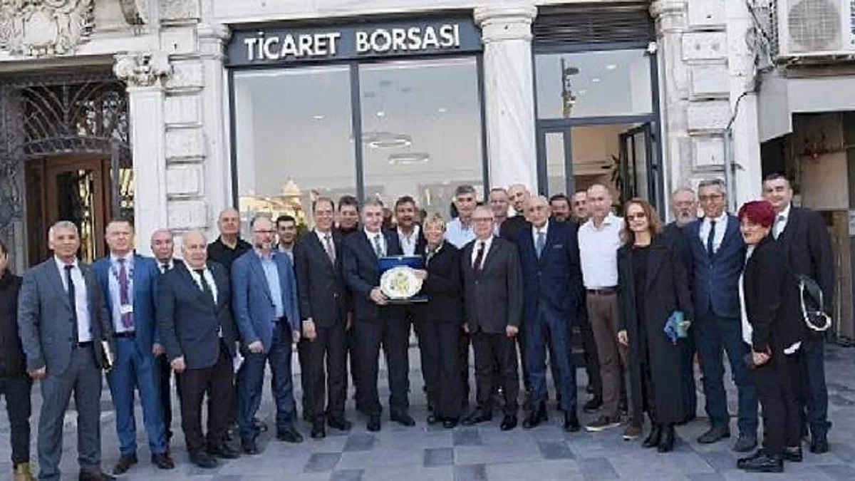 TMO, İzmir Ticaret Borsası'nda 12 Bin 500 Ton Kuru Üzüm Satışı Gerçekleştirildi