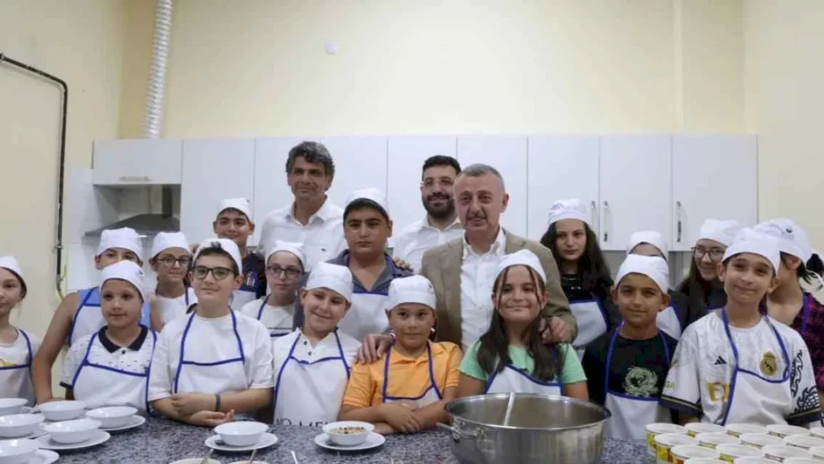 Başkan Büyükakın'dan KO-MEK Ev Becerileri Atölyesi’ne ziyaret