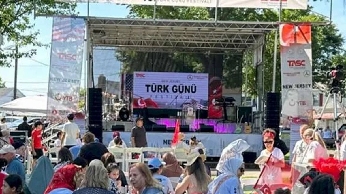 ABD'de yüzlerce kişi 'Türk Günü'nde buluştu