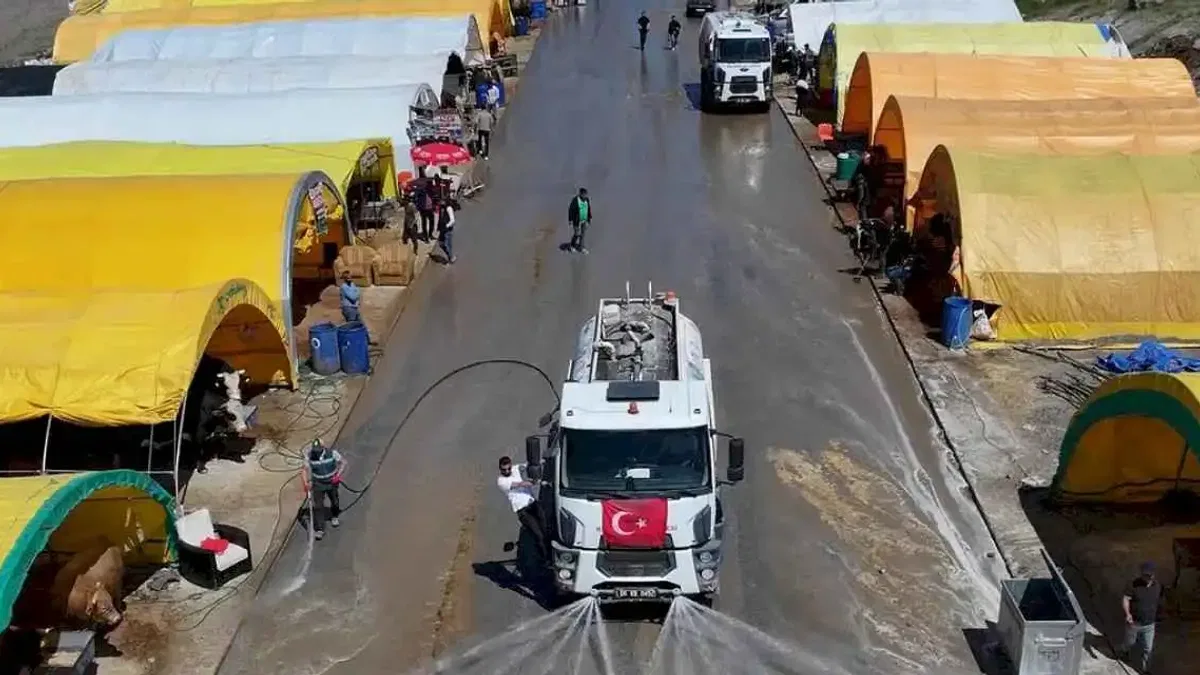 Ankara Keçiören'de o pazarda günlük temizlik