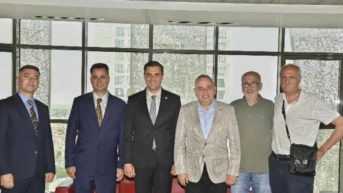 Milletvekili Bakırlıoğlu ve Akhisar OSB’den Başkan Zeyrek’e ziyaret