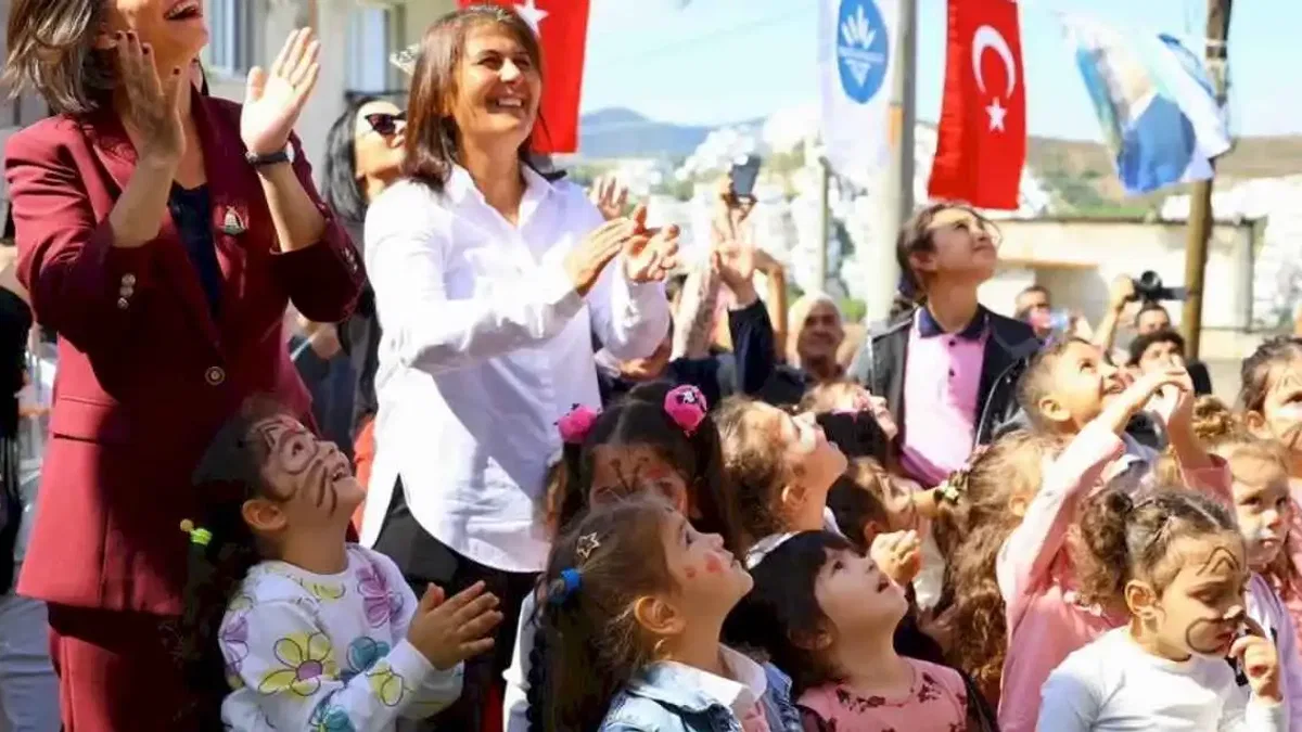 İzmir Karabağlar'da “Oyun Akademisi” açıldı