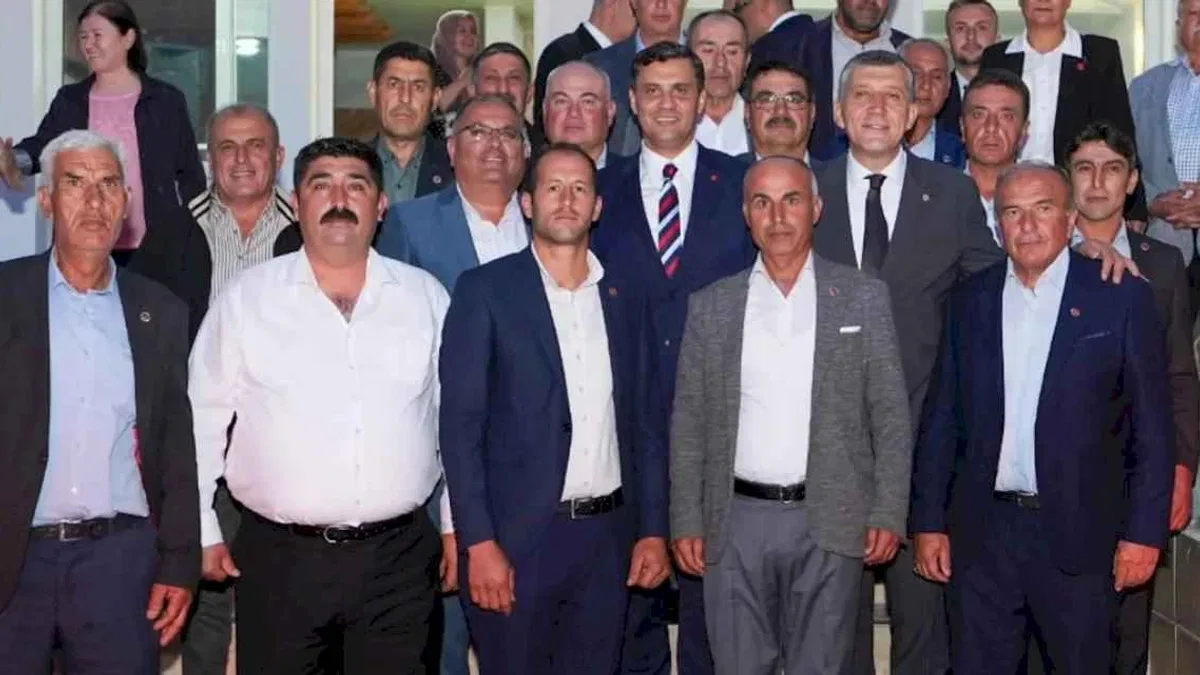 Başkan Zeyrek Köprübaşı’nda muhtarlarla buluştu