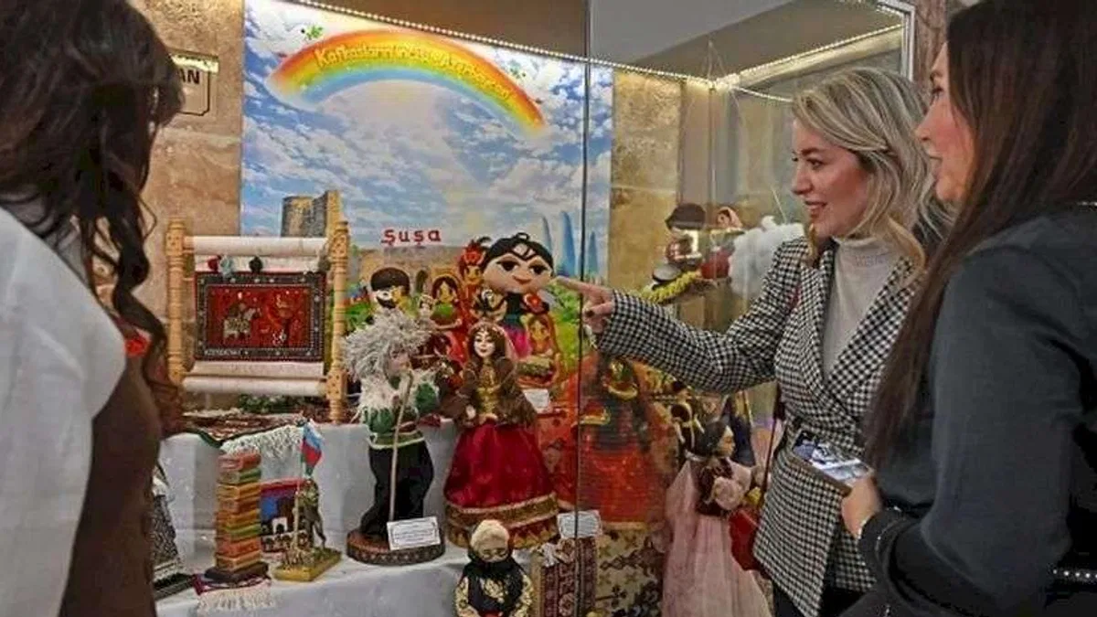 Antalya Oyuncak Müzesi’ne Azerbaycan’dan 26 parçalık bağış