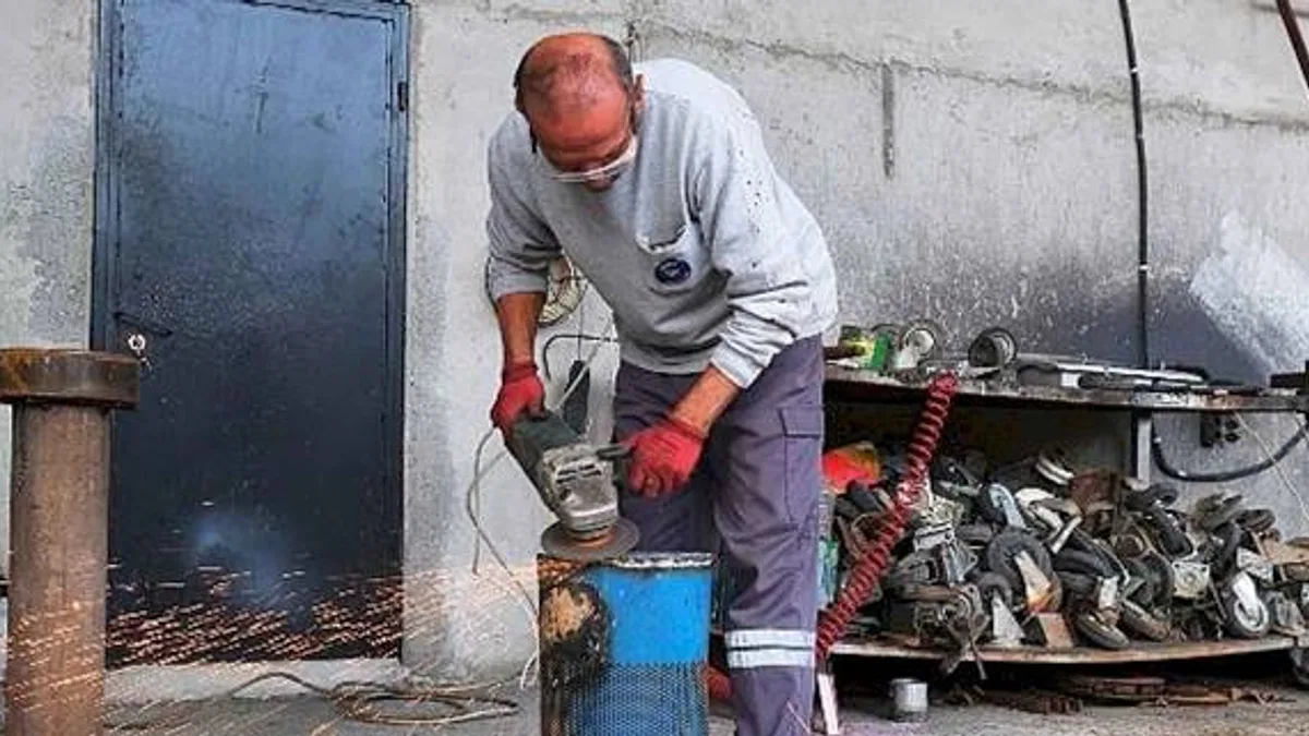 Çöp konteynerleri ve kovaları yenileniyor