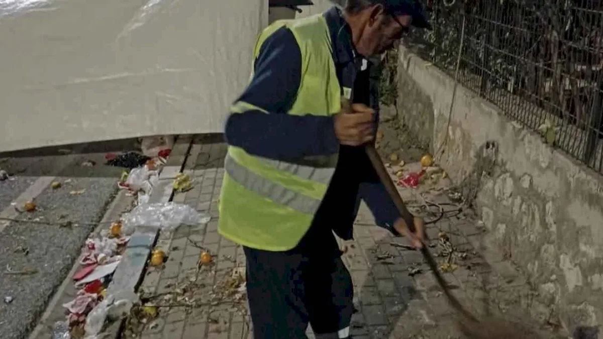 Dilovası'nda semt pazarları hijyenik hale getiriliyor