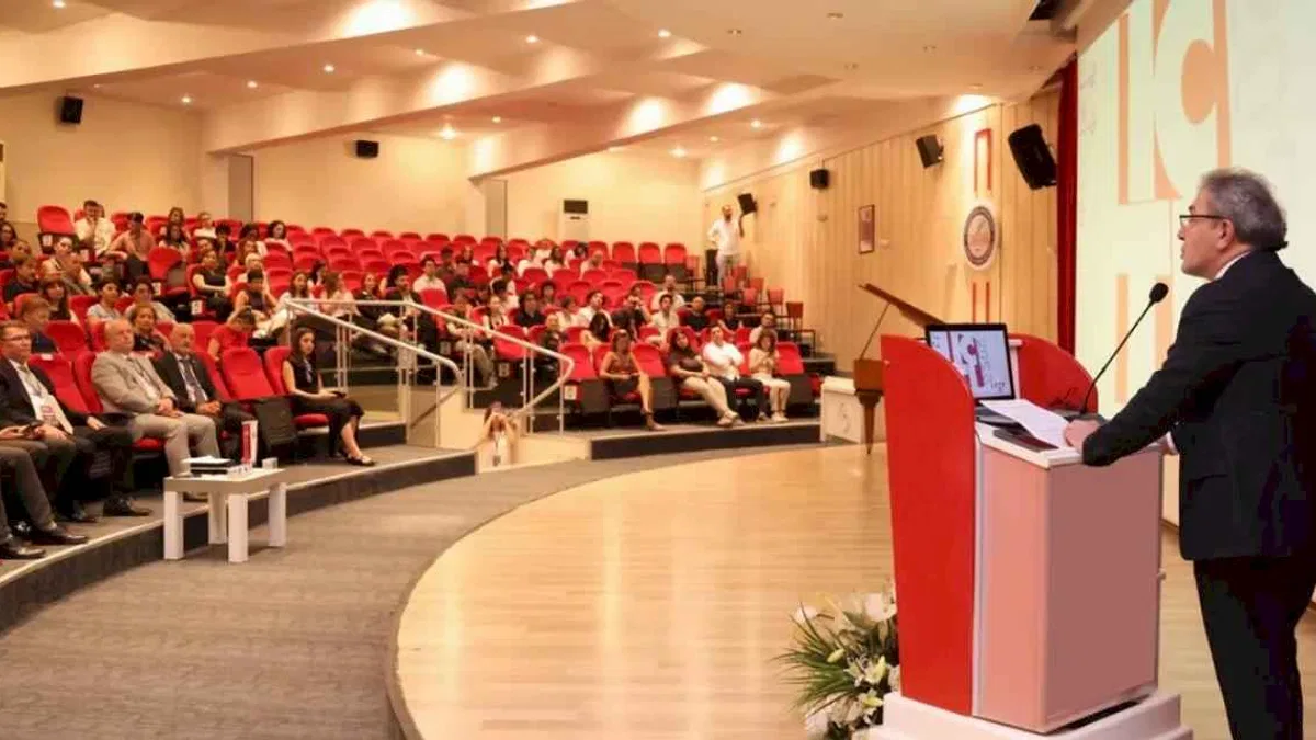 Türk Dilbilim Kurultayı 21 yıl sonra DEÜ’de yapılıyor