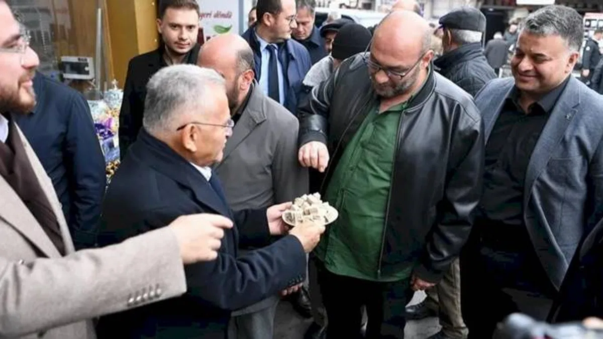 Memduh Büyükkılıç'tan esnaf ziyaretleri