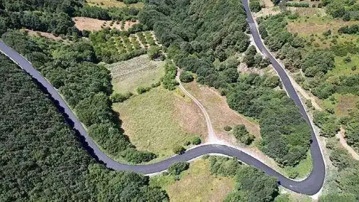 Karamürsel Senaiye-İznik yolu asfaltlandı