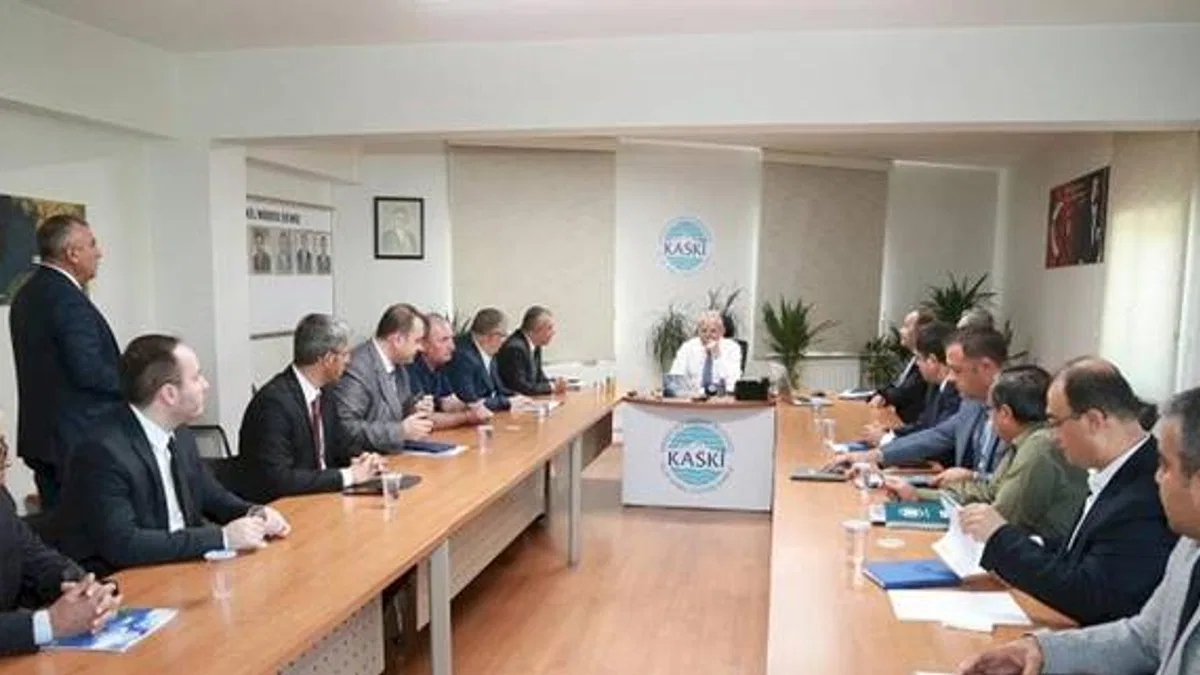 Memduh Büyükkılıç'tan KASKİ zirvesi