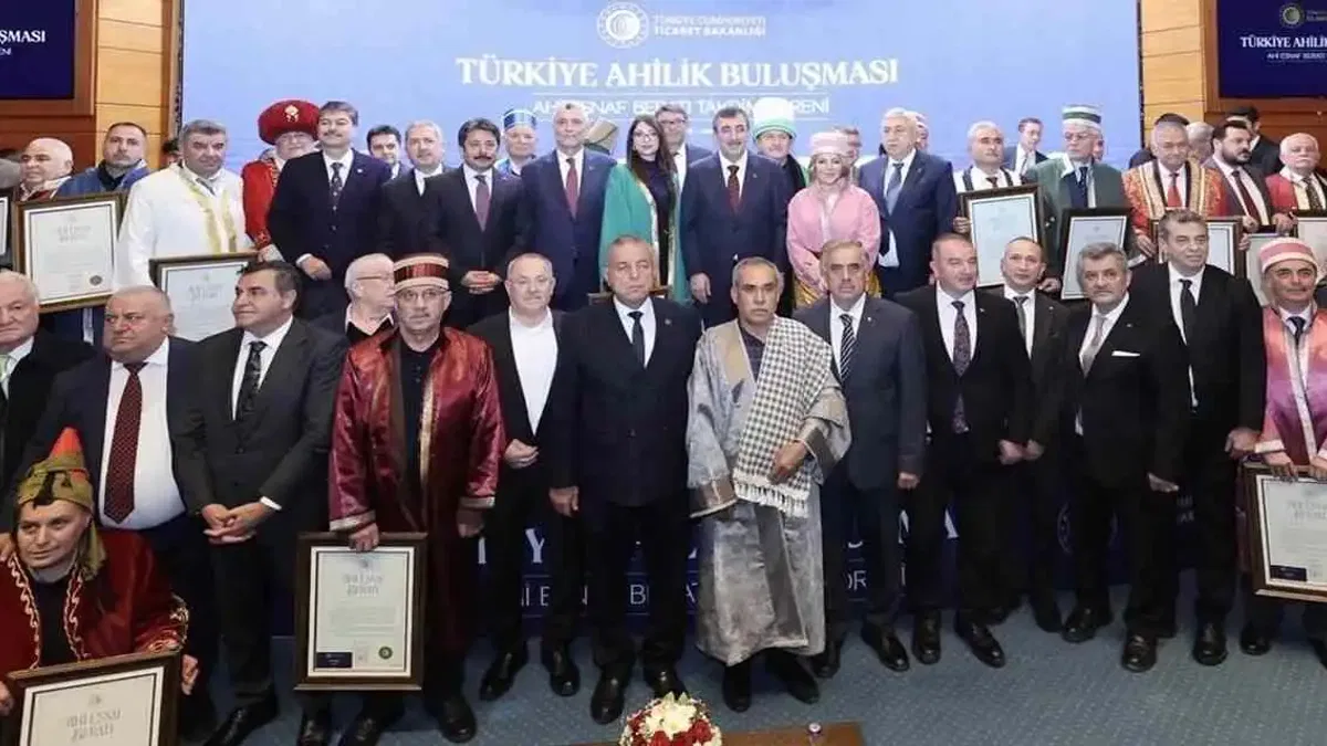 Ahi beratları takdim edildi