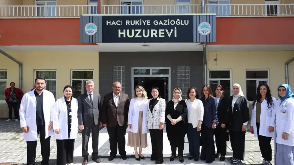 Kayseri protokolünün eşlerinden anlamlı ziyaret