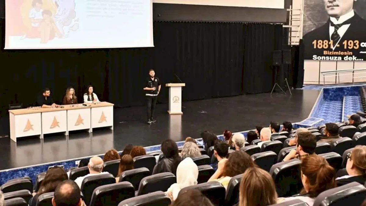 Antalya Muratpaşa’dan madde bağımlılığını önleme konferansı
