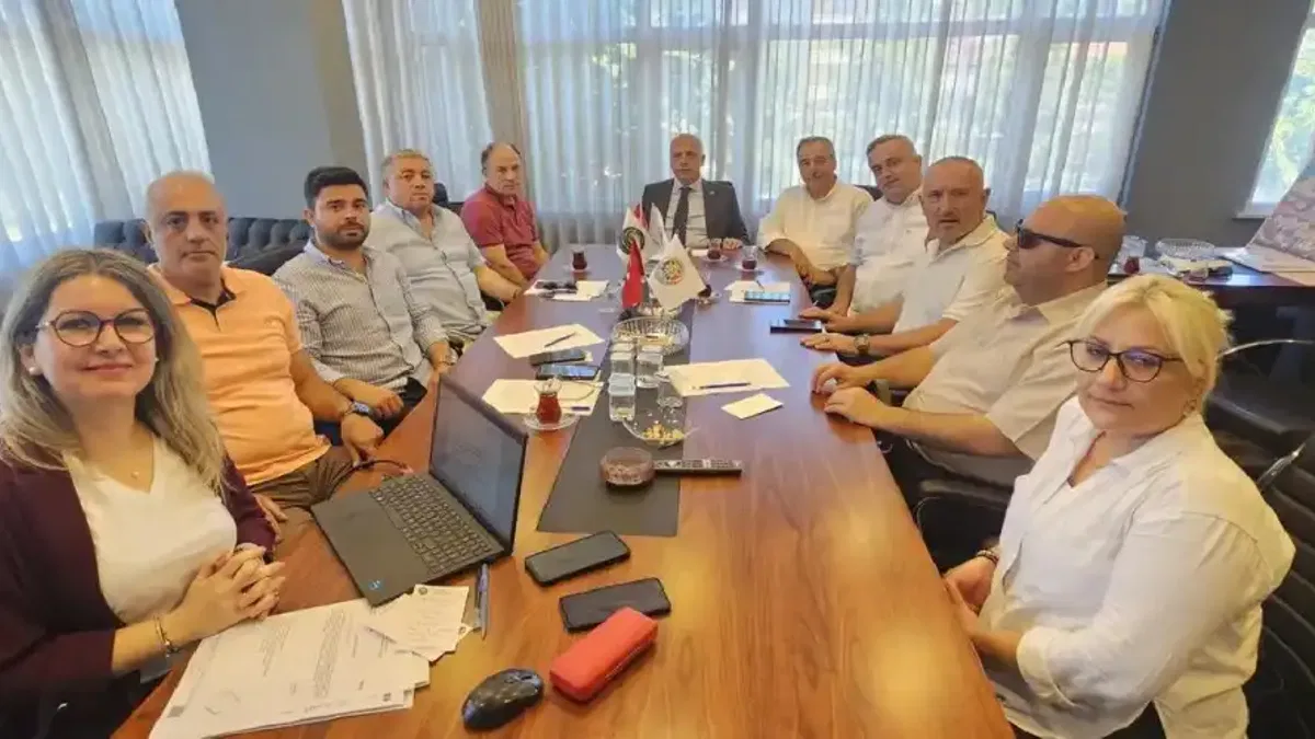 Artvin Ticaret Borsası Arhavi’de istişare toplantısı düzenledi