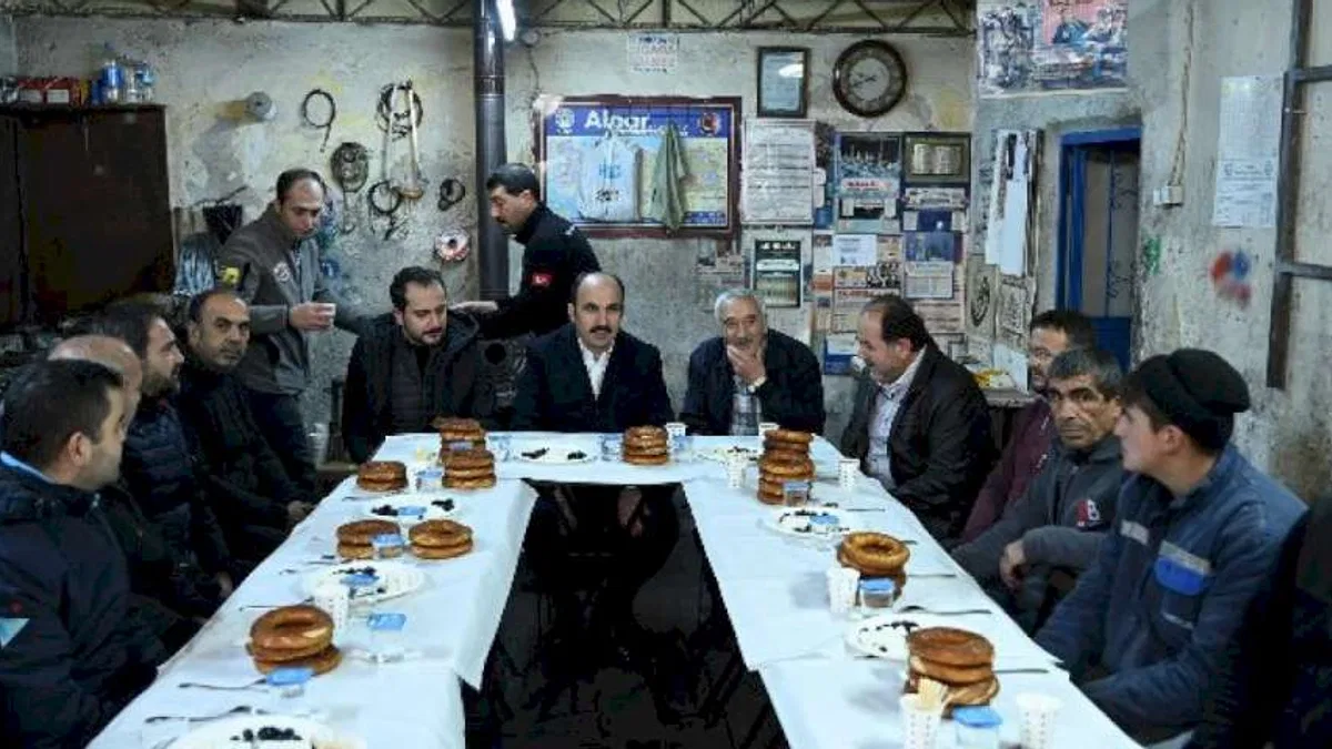 Başkan Altay Konya'da esnaflarla buluştu