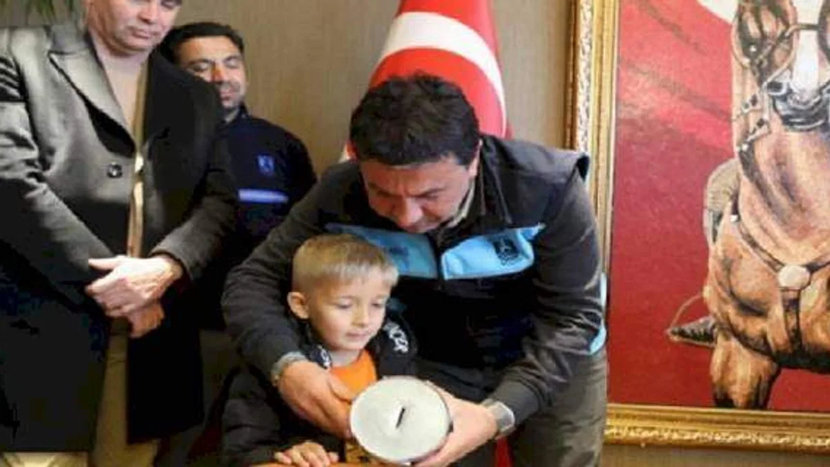 Bodrumlu minik Mehmet'ten anlamlı bağış
