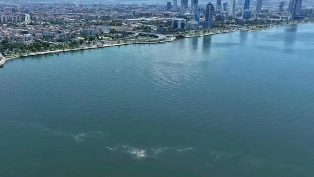 İzmir Körfezi’nde 14’üncü kirlilik tespiti