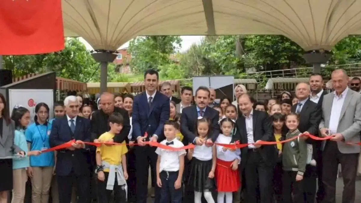 Şile’de Genç Yazarlar, Genç Kalemler Fuarı açıldı