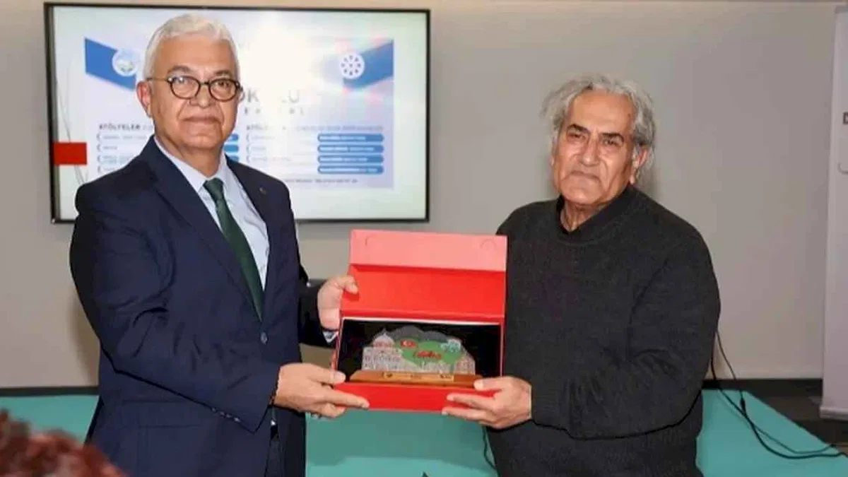 Kayseri Talas Yazar Okulu etkinliği sürüyor