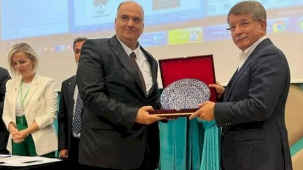 Gelecek Bursa'da seçim start verildi