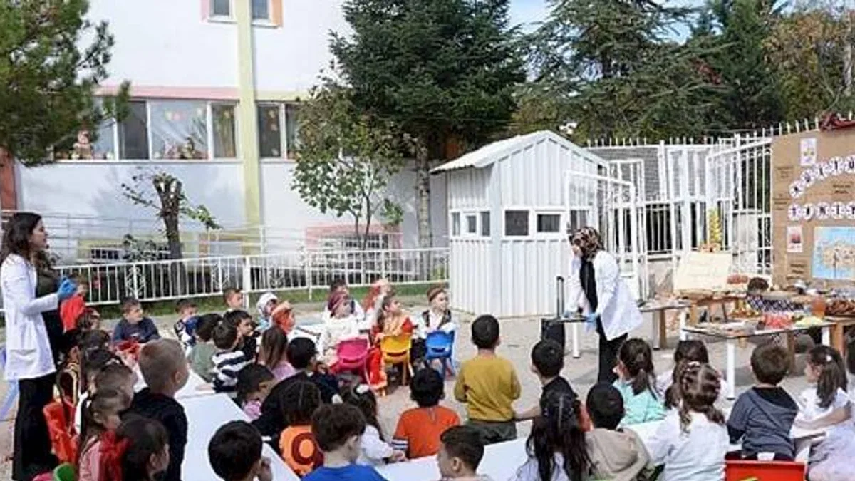 Kahramankazan Belediyesi Kreş ve Gündüz Bakımevi'nde yöresel lezzetler etkinliği düzenlendi.
