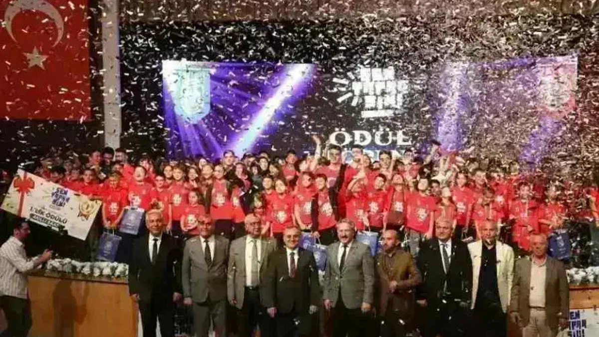 Kayseri Melikgazi gençlerin hayallerine imzasını atıyor