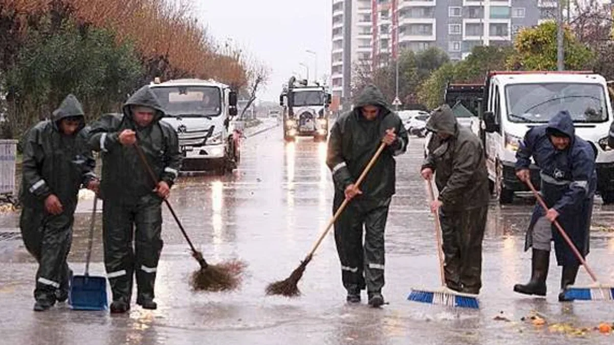 Aydın Büyükşehir Belediyesi Ve ASKİ Tam Kadro Sahada