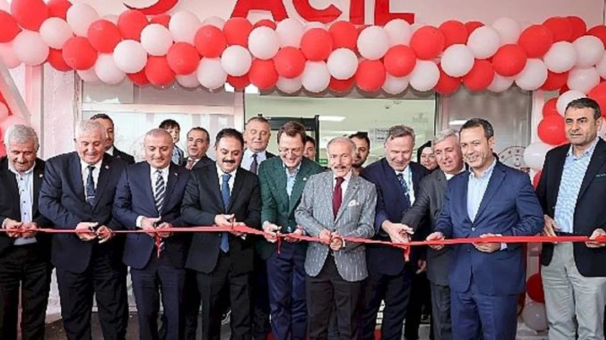 Bayrampaşa'da Yenilenen Acil Servis Hizmete Açıldı
