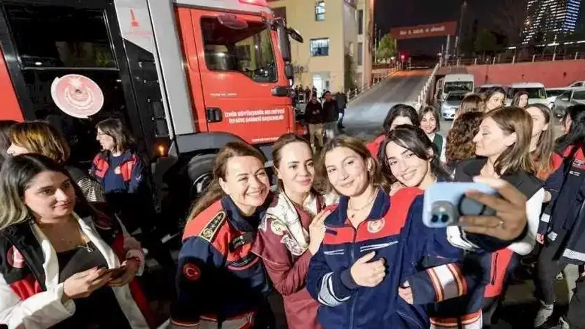 İzmir'de zorlu mesleğin kahramanları ile ESHOT buluşması