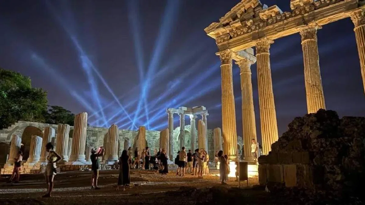 Gece müzeciliğinde yeni sezon... 20 müze ve ören yeri gece ziyarete açıldı