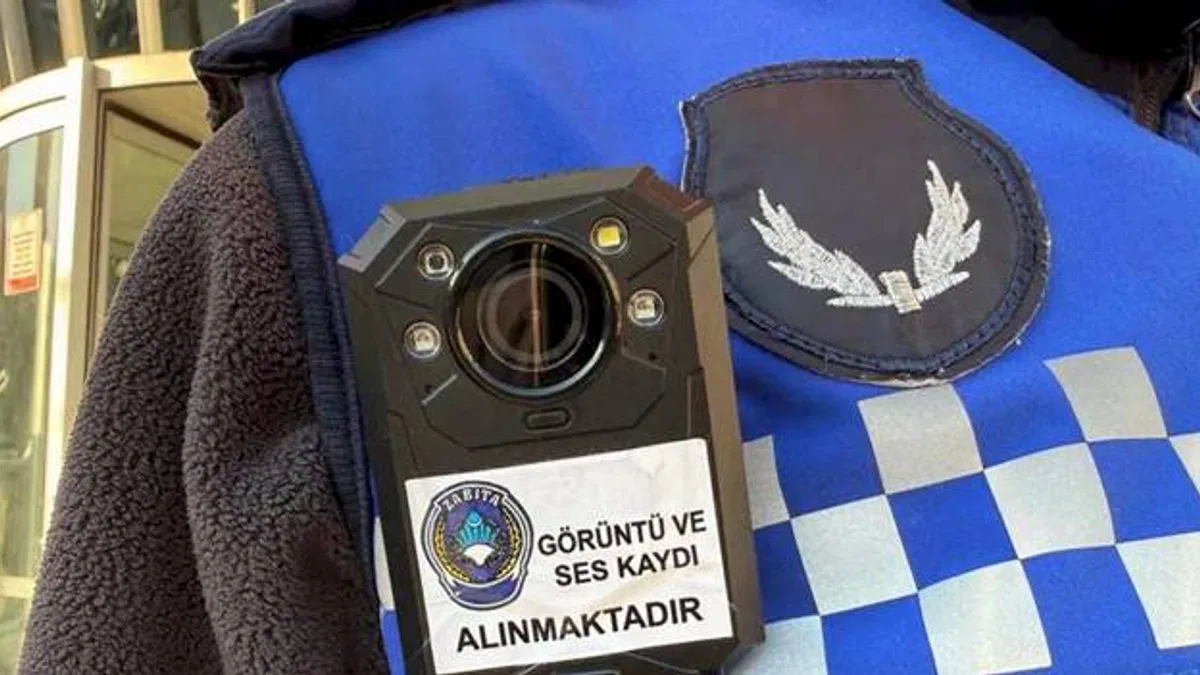 İzmit'te zabıta denetimleri artık yaka kamerasında!