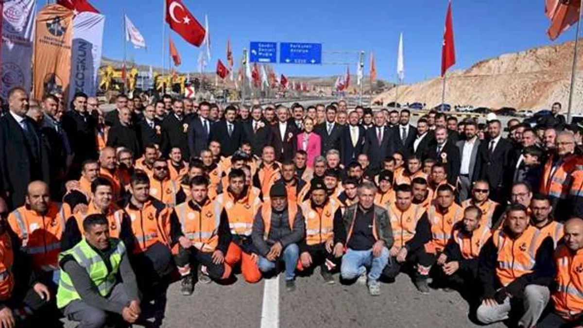 Korkuteli-Elmalı arası 21 dakika kısaldı
