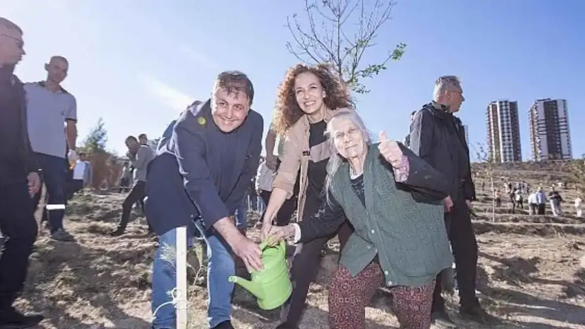 Başkan Tugay: İzmir'i kimse asla aşağılayamayacak