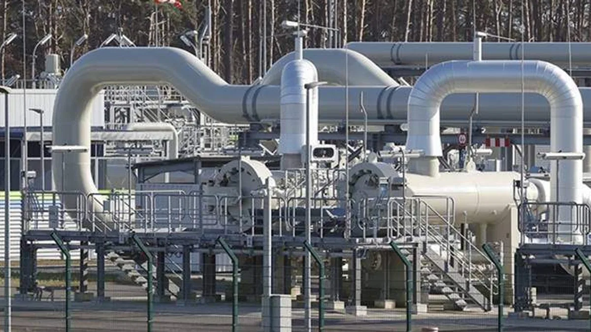 Avrupa'da doğal gaz fiyatı ılımlı hava koşullarıyla yüzde 13,5 geriledi