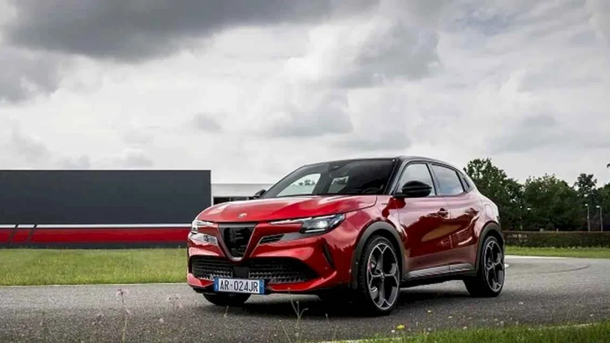 Alfa Romeo’dan yeni bağlantılı araç teknolojisi “Link”