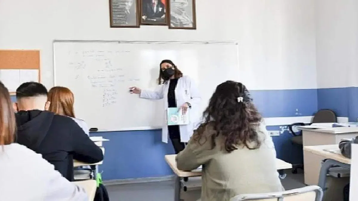 Depremzede öğrenciler Bayraklı'da eğitime devam edecek