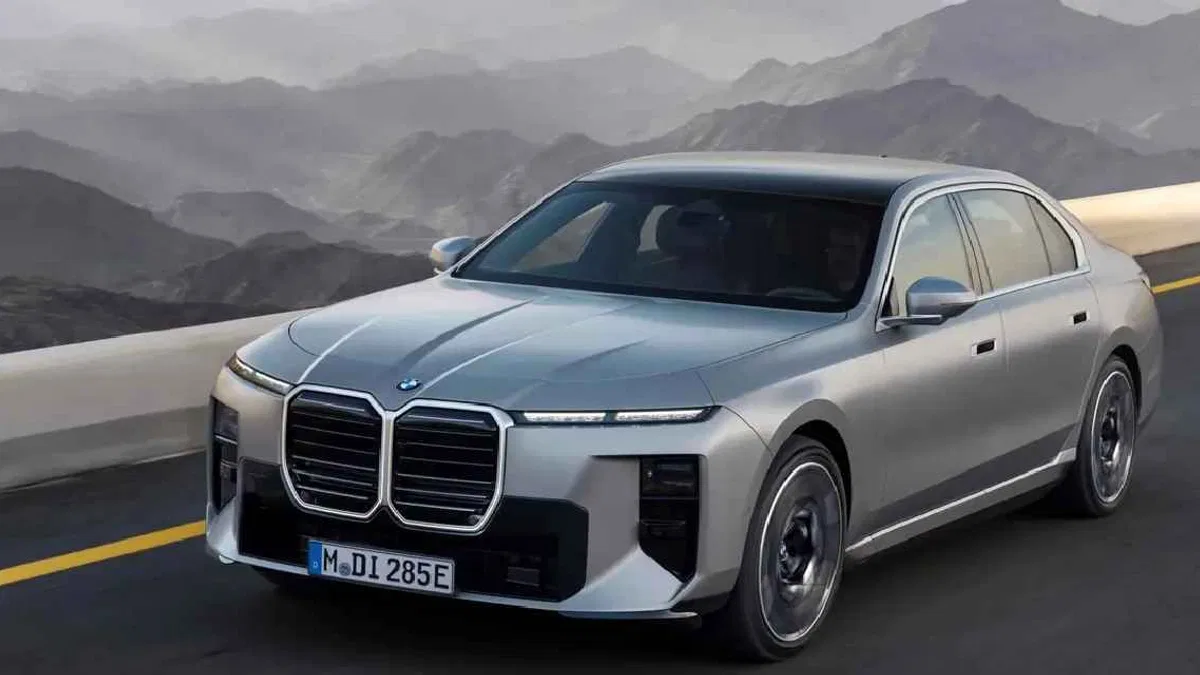 BMW yeni 7 serisi Türkiye’de satışta