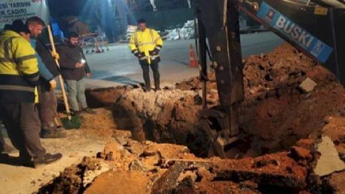 BUSKİ’nin Hatay’da gecesi-gündüzü yok
